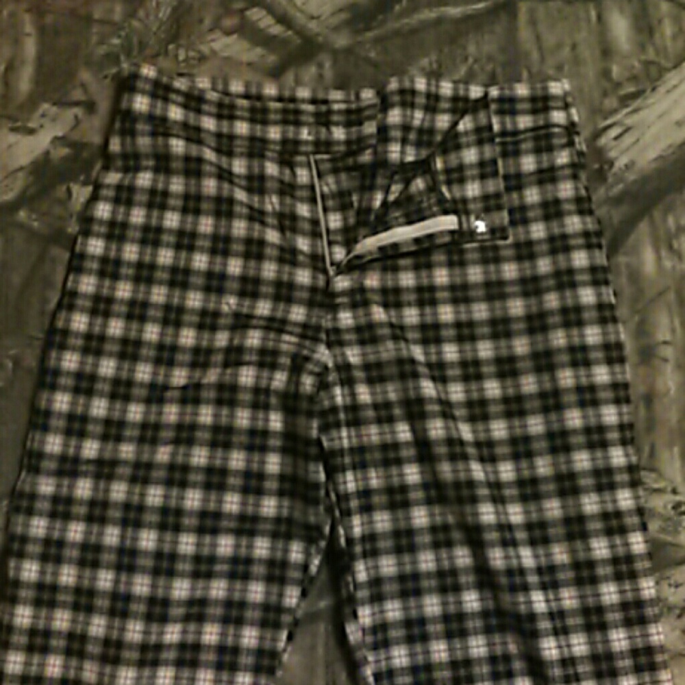 Capris - Picture 2 of 2